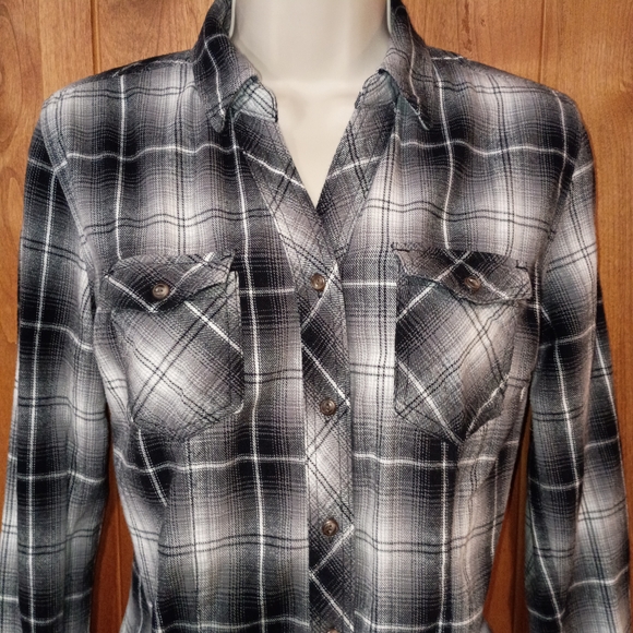 Bit & Bridle Monochrome Plaid Shirt - Picture 2 of 9